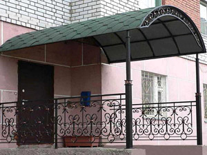 Навес над крыльцом Навес над крыльцом